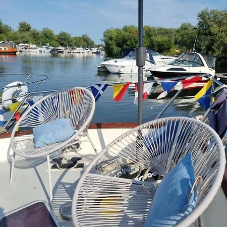 Traditional Boat Hotell Thorpe  Eksteriør bilde